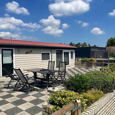 Visserslust - Woonboten & Appartementen Vinkeveen Exteriör bild