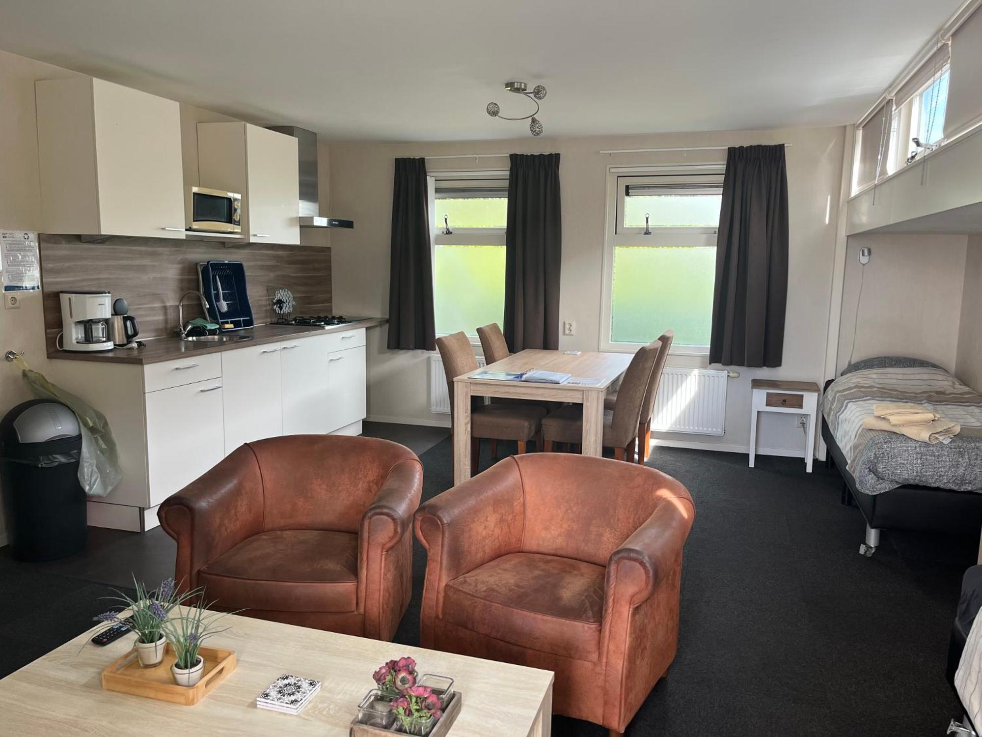 Visserslust - Woonboten & Appartementen Vinkeveen Exteriör bild