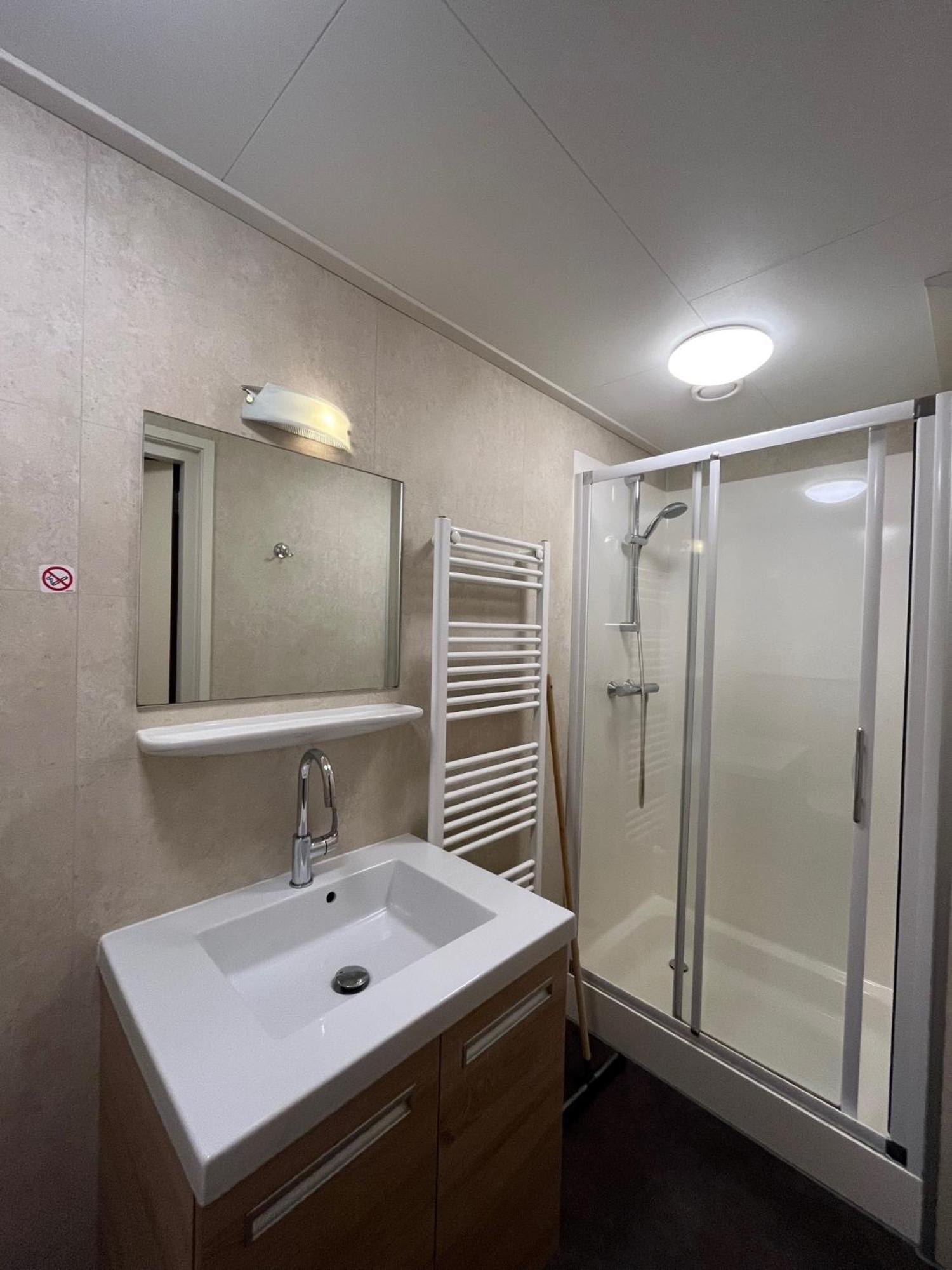 Visserslust - Woonboten & Appartementen Vinkeveen Exteriör bild