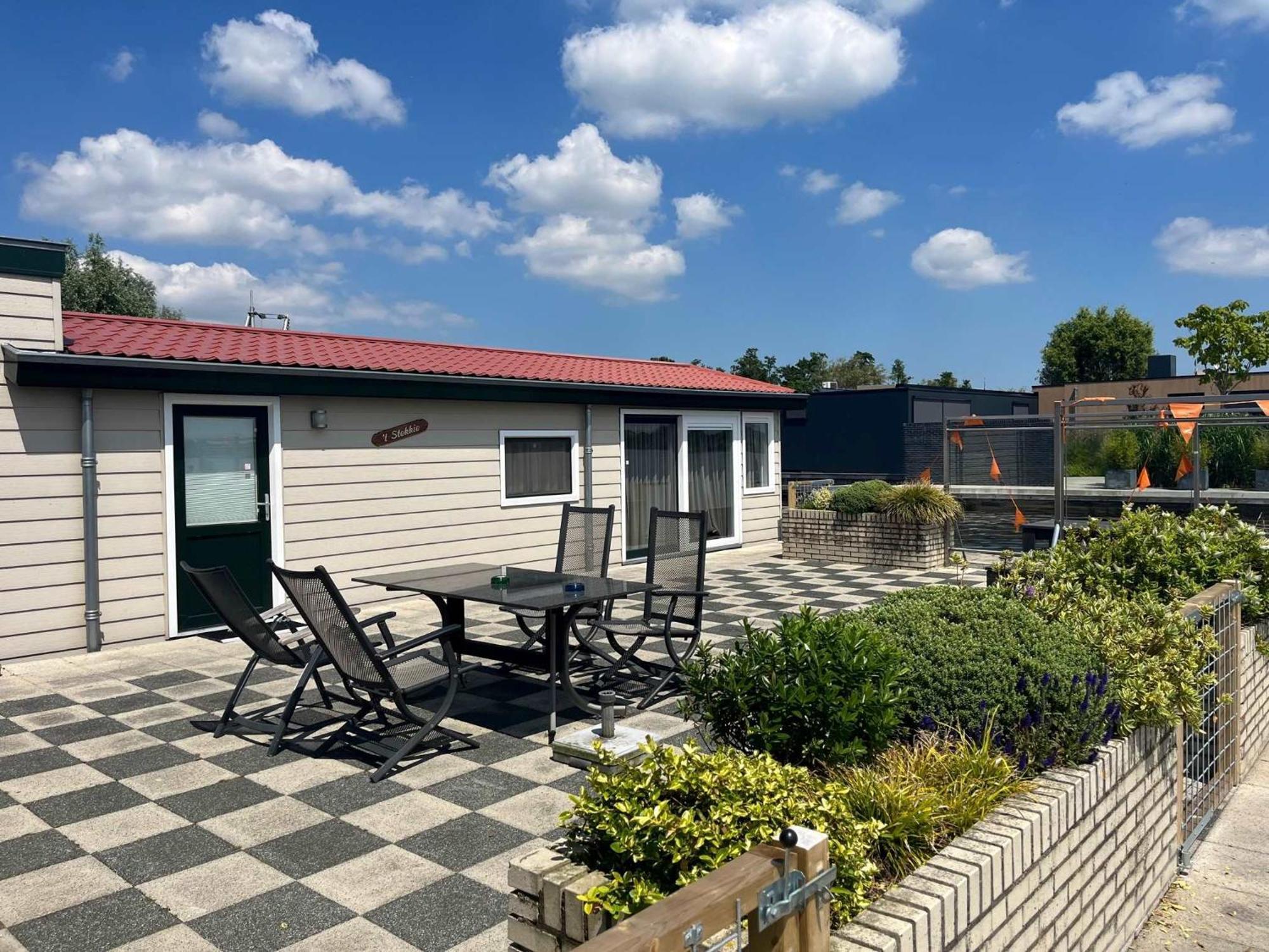 Visserslust - Woonboten & Appartementen Vinkeveen Exteriör bild