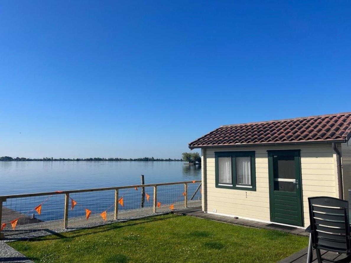 Visserslust - Woonboten & Appartementen Vinkeveen Exteriör bild